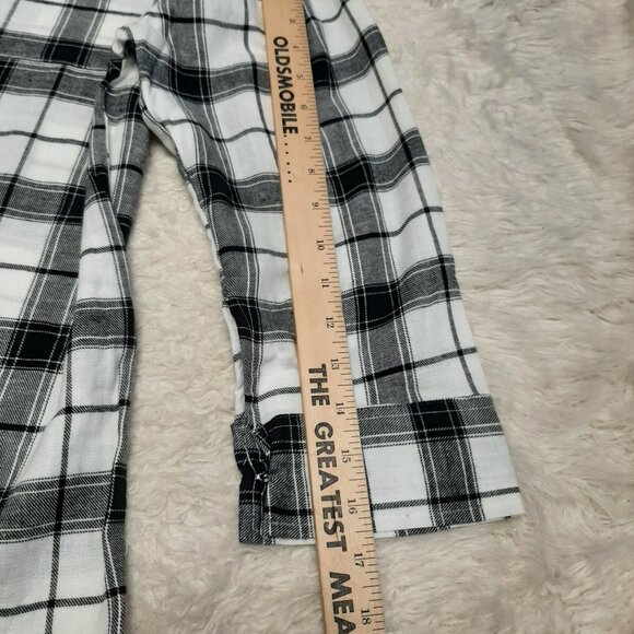 TAHARI Woman's 100% Cotton Black and White Plaid Buttons Up Flannel Dress Shirt - Picture 5 of 8